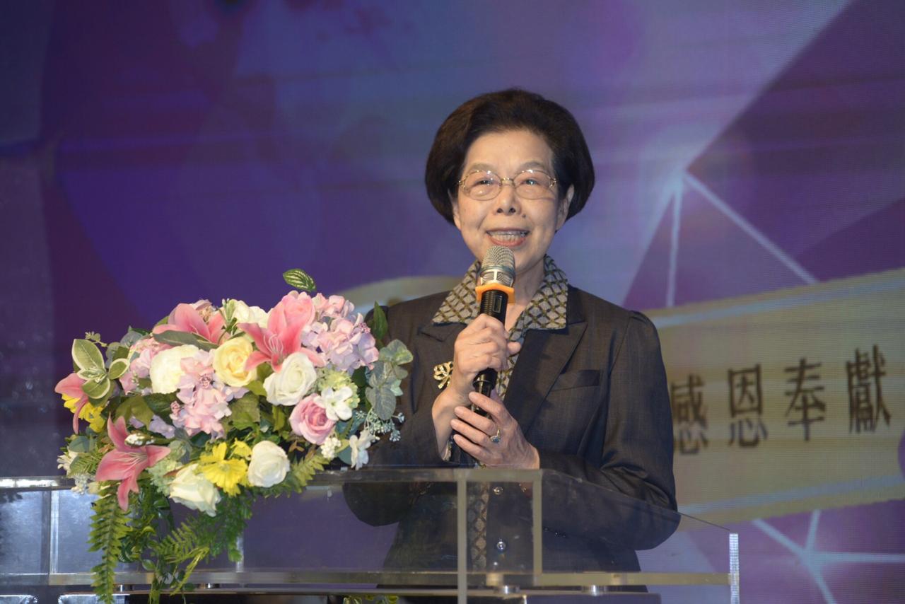 PHOTO-2018-10-15-19-11-06