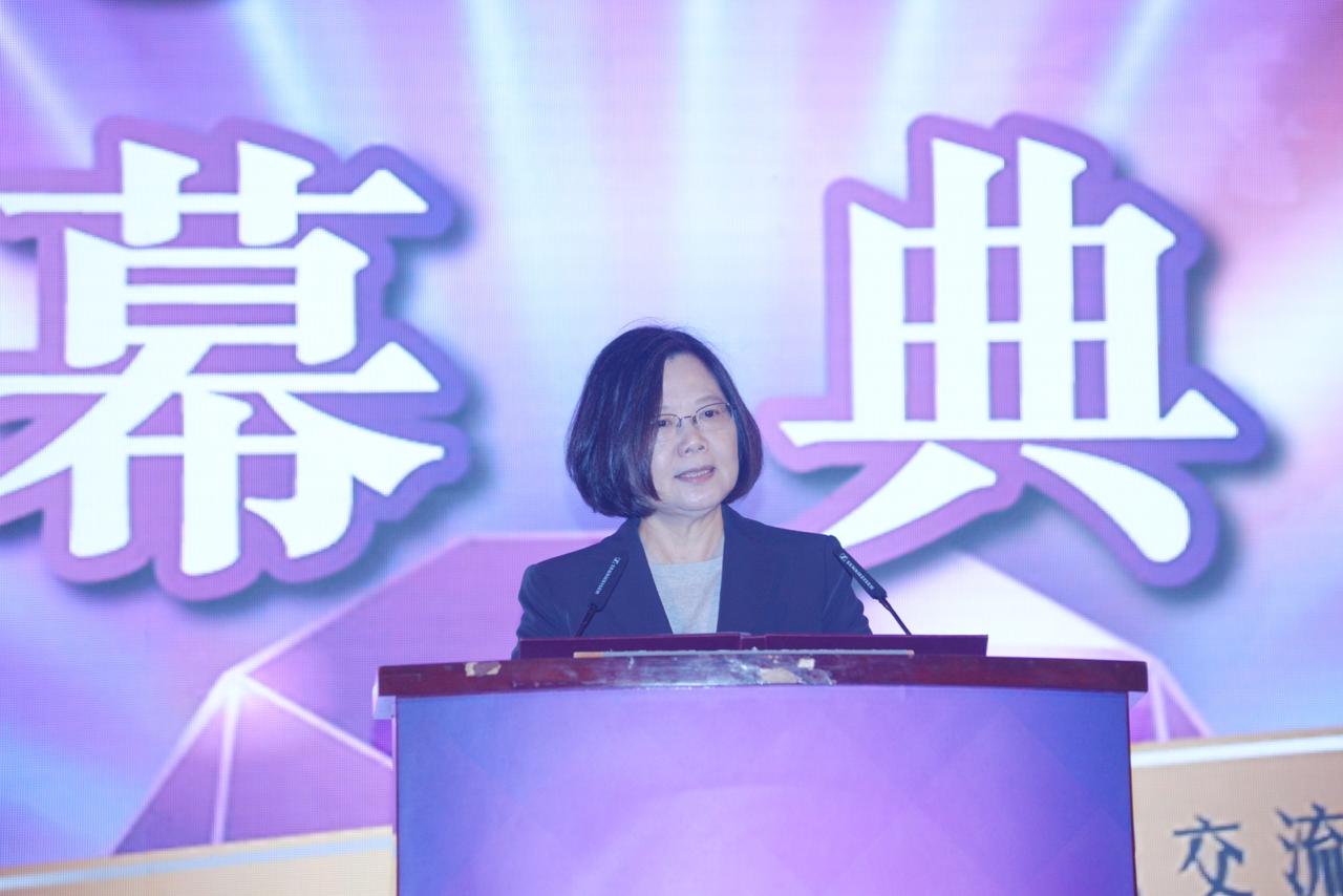 PHOTO-2018-10-15-20-04-22