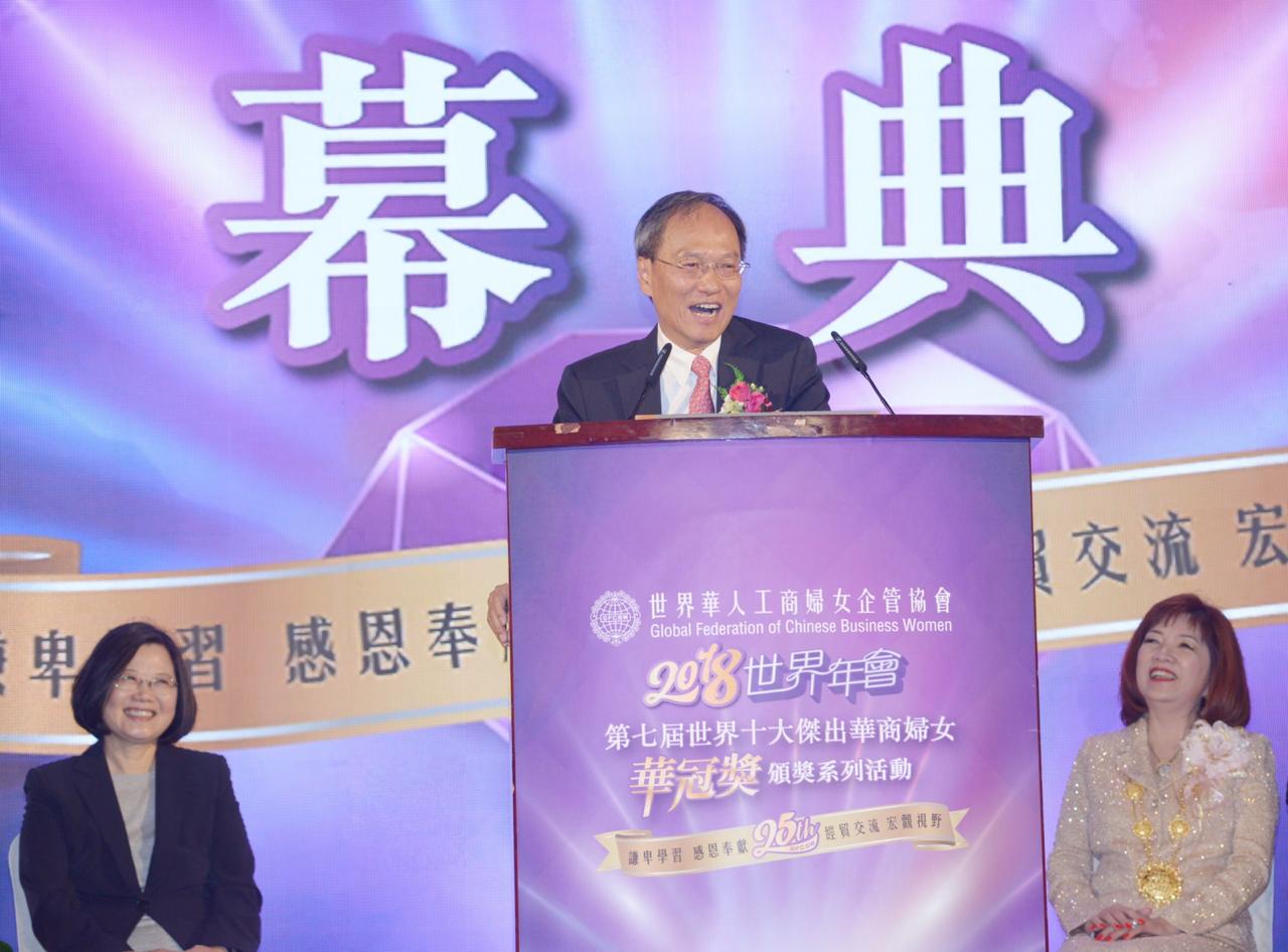 PHOTO-2018-10-15-20-05-28