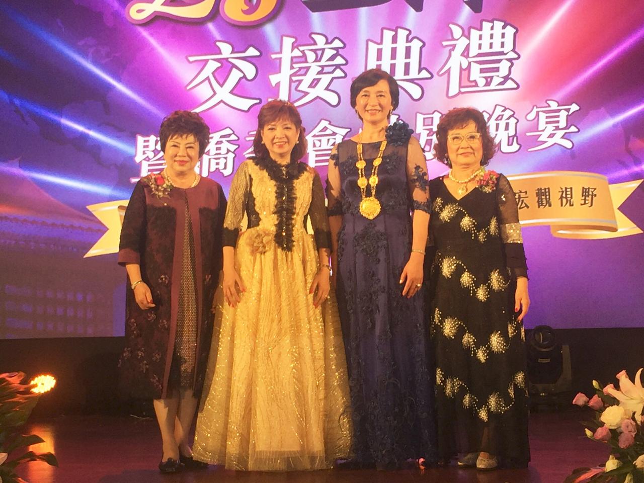 PHOTO-2018-10-15-21-11-08