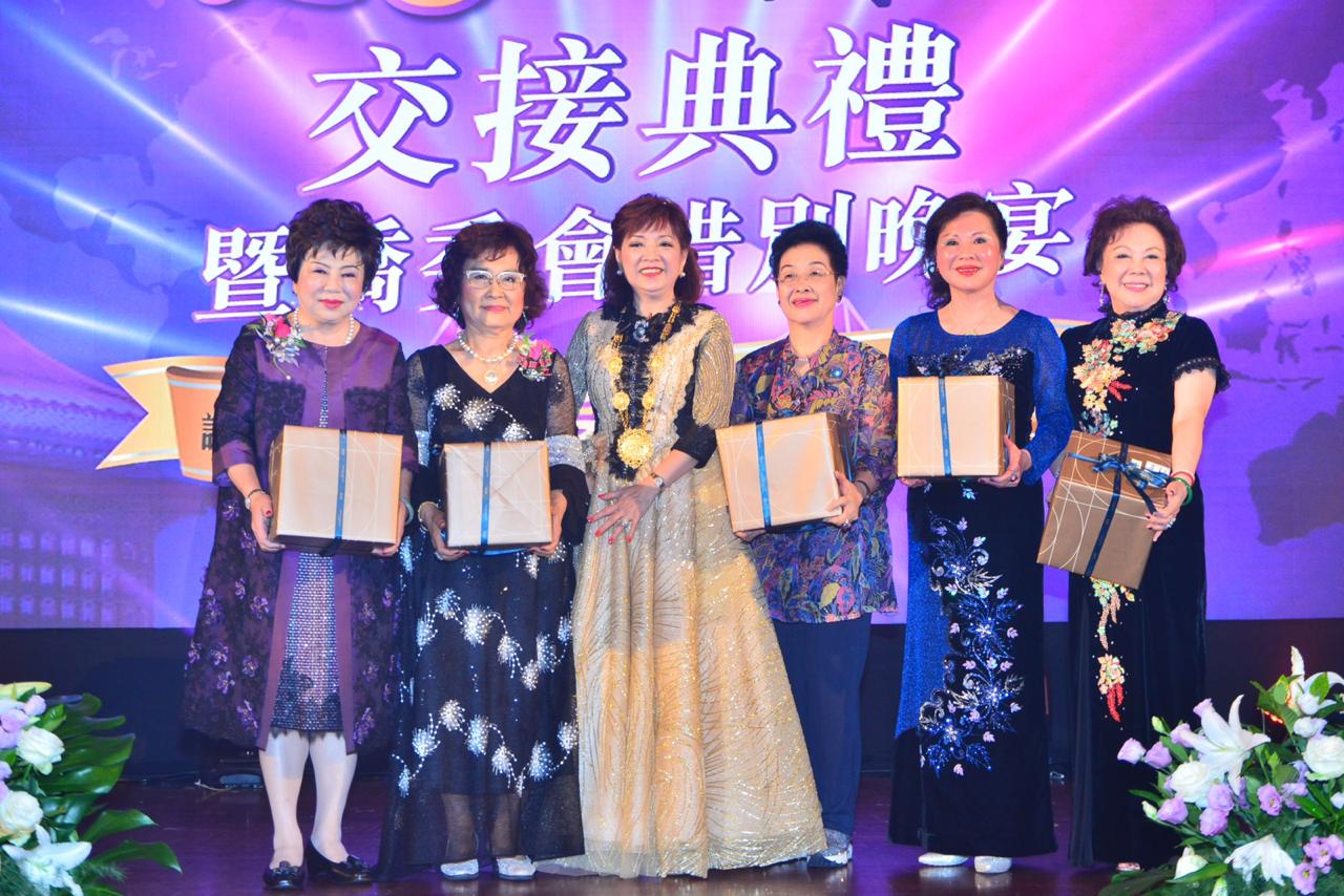 PHOTO-2018-10-15-23-41-46