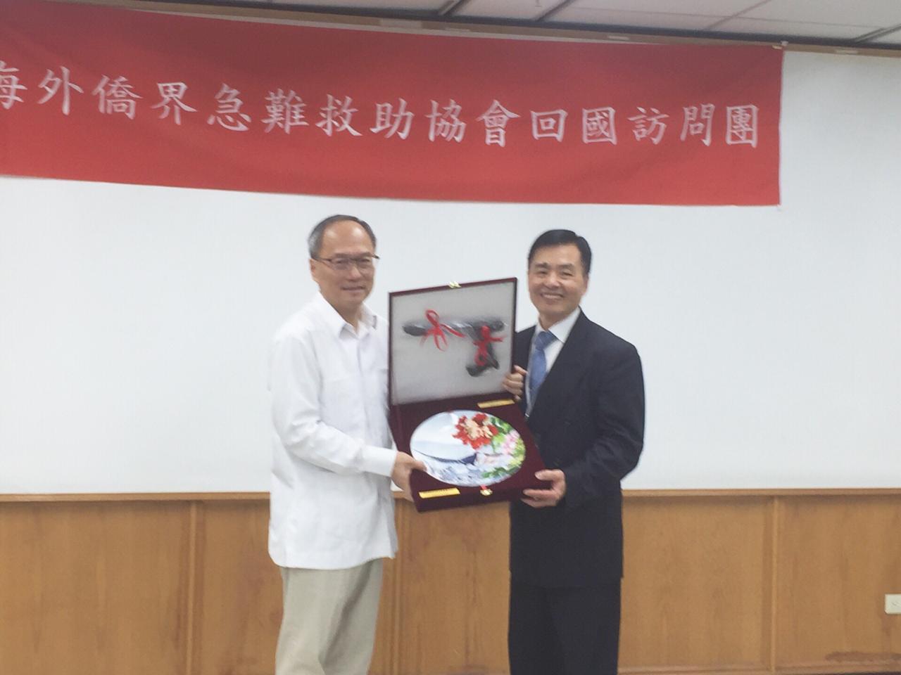 PHOTO-2018-11-17-00-34-21