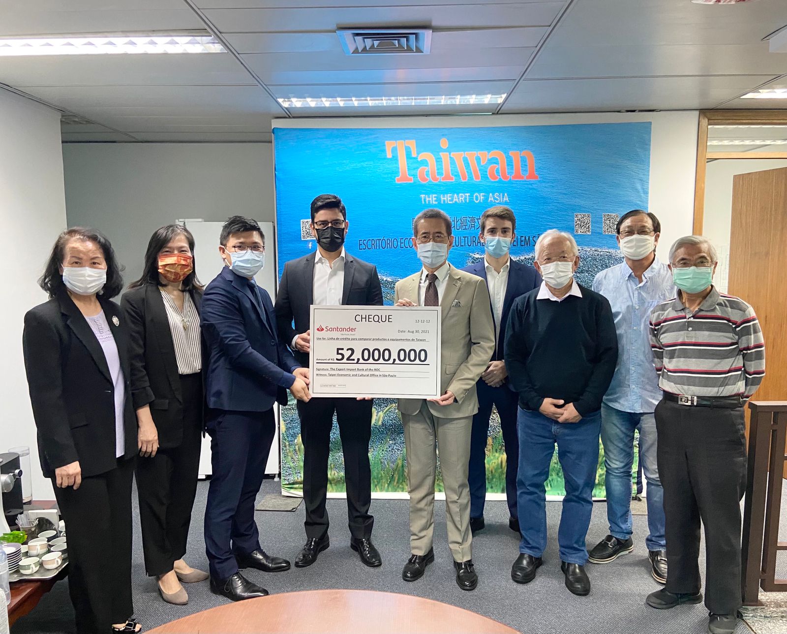 駐聖保羅台北經文處舉行與巴西Santander銀行轉融資協議展期宣傳會- 巴西華人資訊網