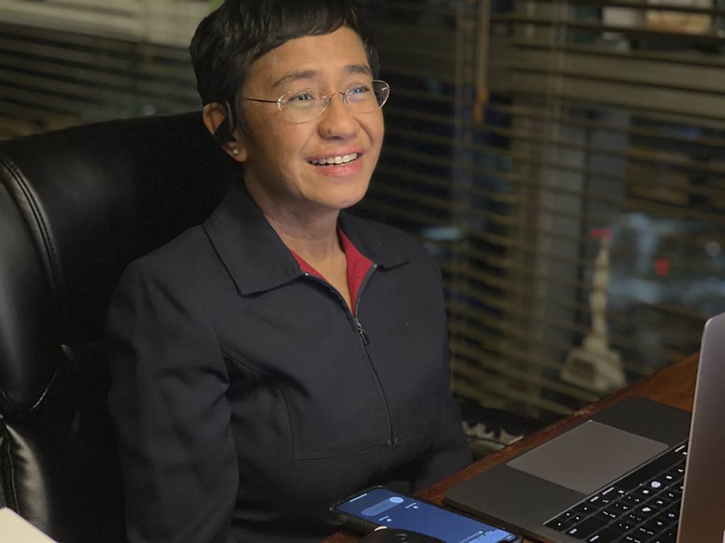 2021諾貝爾和平獎得主之一瑞薩（Maria Ressa），兩位得獎者都因為捍衛新聞的言論自由而獲獎